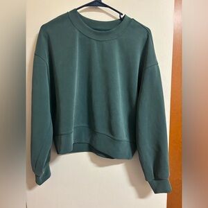 Softstreme Perfectly Oversized Cropped Crew